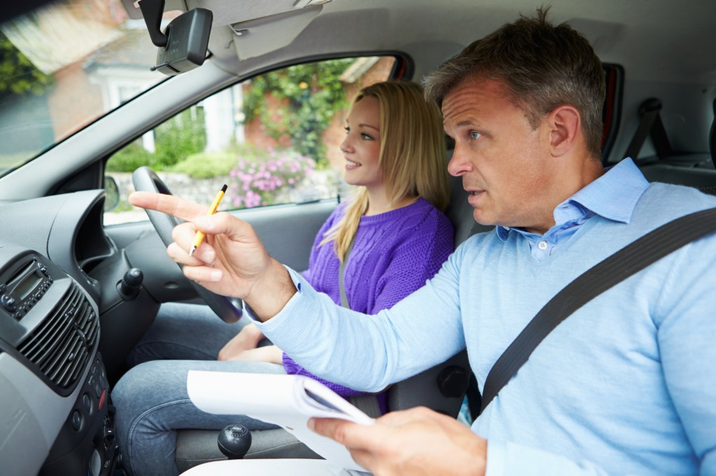 why you should wear your driving lessons?